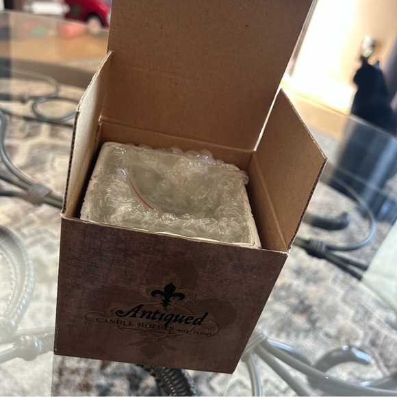 New-Metal Antique Cream Lattice Candle Holder with Tealight Candle - Picture 3 of 5